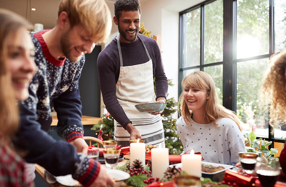 Styling a Welcoming Dining Table Setup for the Holidays