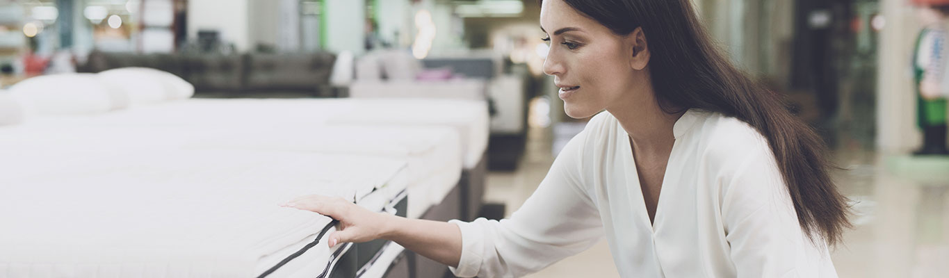 Tempur-Pedic® vs Traditional Mattresses: A Comprehensive Comparison Guide