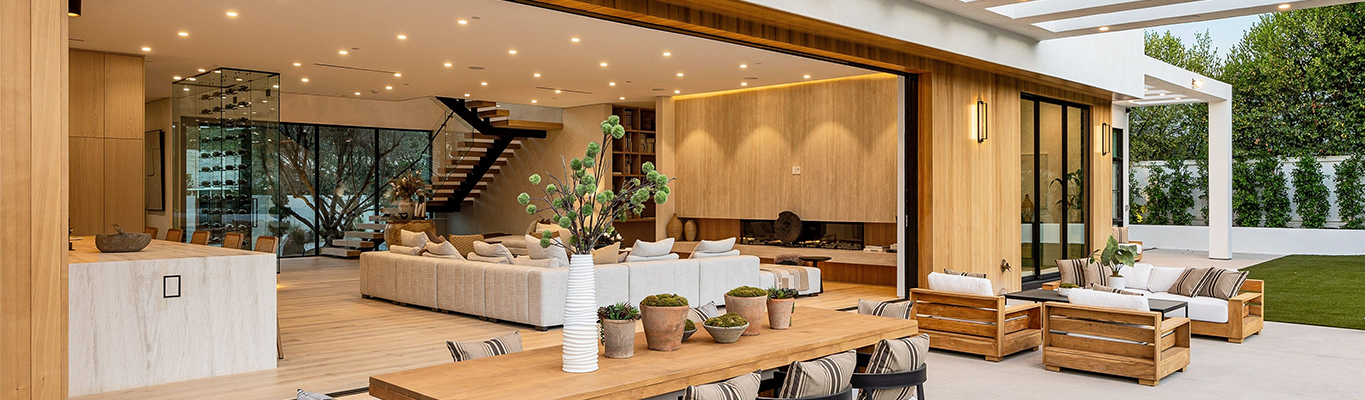 Tampa Bay's Luxury Furniture Shopping Guide for 2025