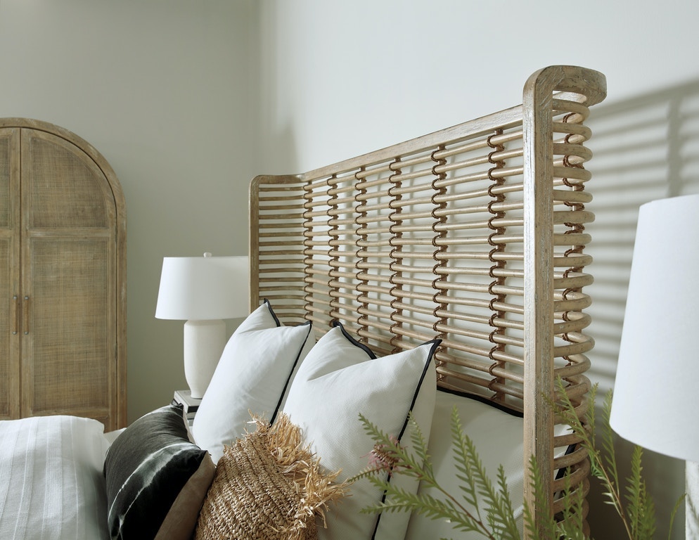 Queen Rattan Bed