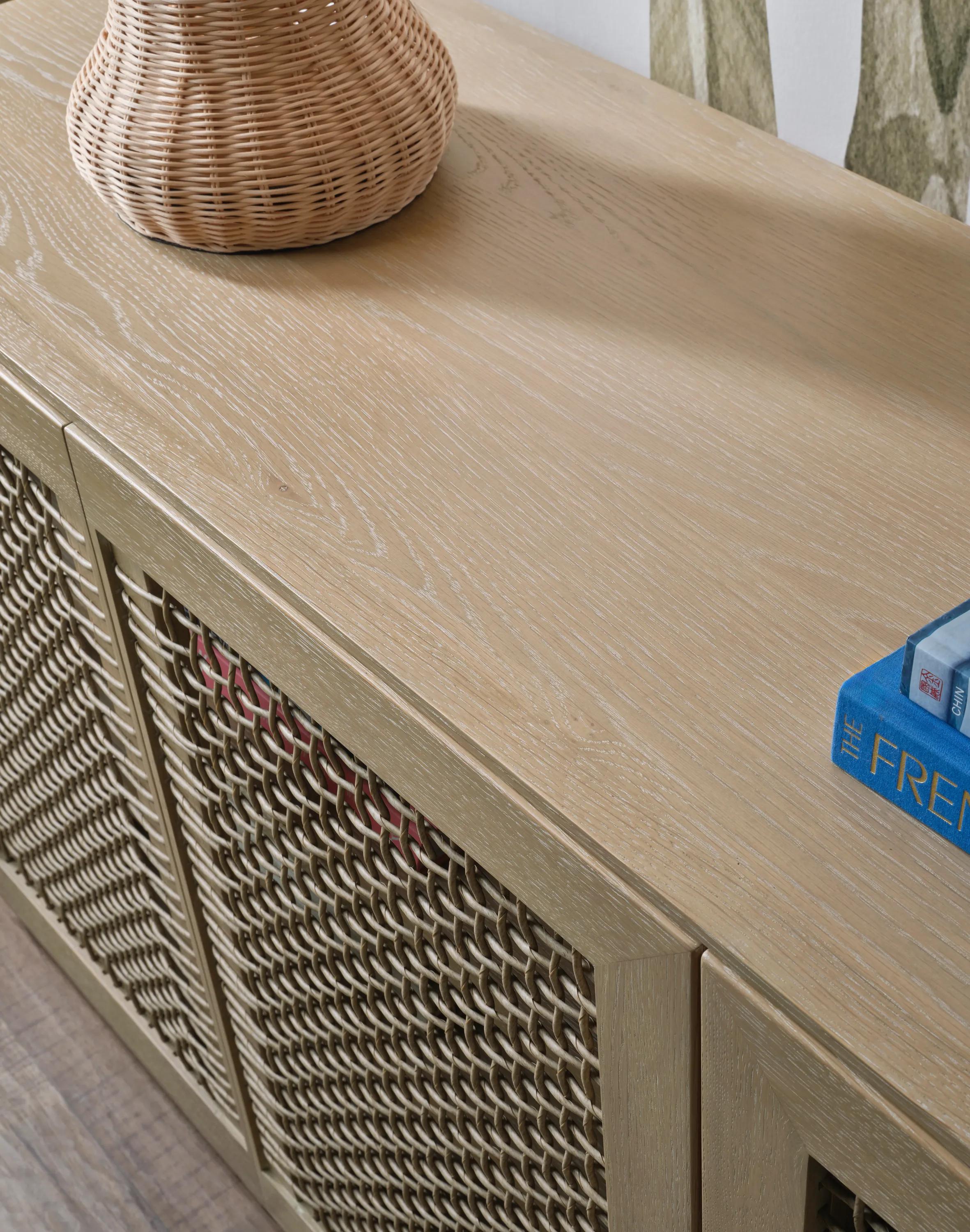 CAICOS CREDENZA