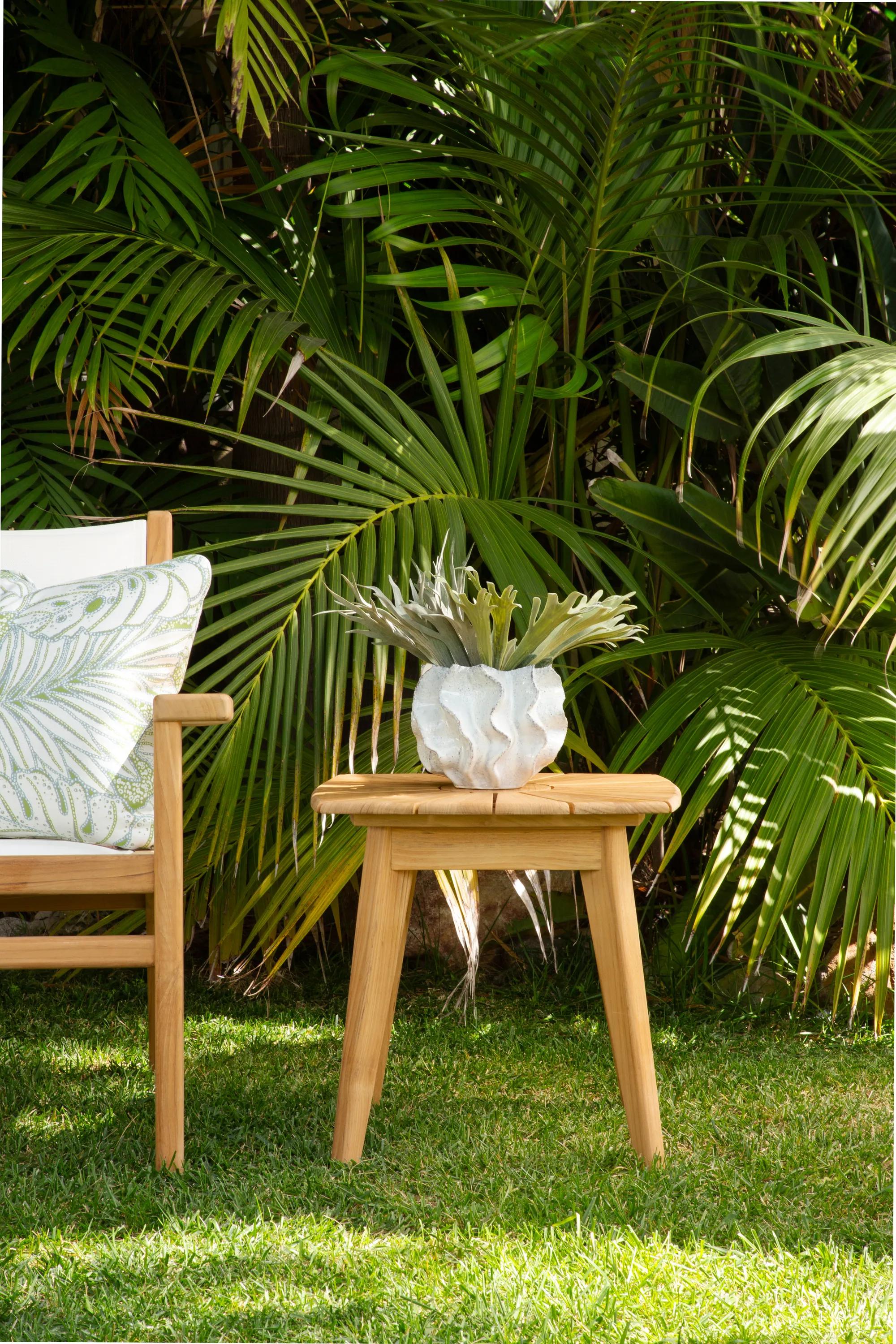 HARBOR END TABLE